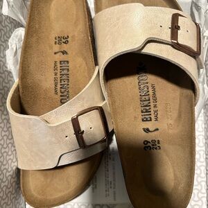 Birkenstock Beige Leather Sandals